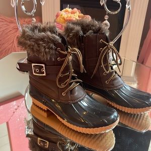 Brown Rubber & Faux Fur Rain Boots
